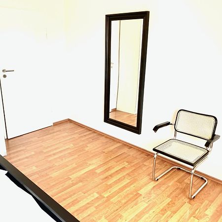 Appartamento Super Zentral Begehrte Wohnlage Parkplatz Vor Haus Norimberga Esterno foto