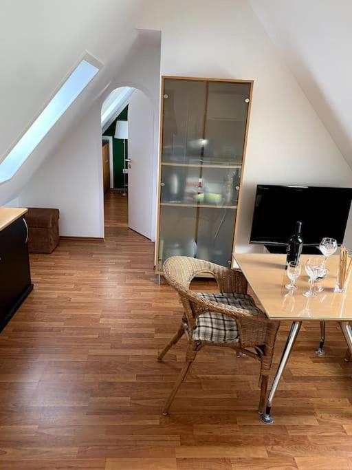 Appartamento Super Zentral Begehrte Wohnlage Parkplatz Vor Haus Norimberga Esterno foto